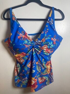 Sunsets Bright Blue Floral Twist-Front Tankini Top Size: 40DD